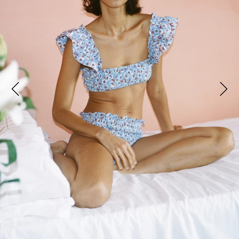 Sea swimming suit M top, S bottom